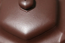 Load image into Gallery viewer, Lao Zini Hexagon Lianzi Yixing Teapot 老紫泥六方莲子 215ml