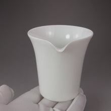Load image into Gallery viewer, Wide Mouth Tianbaiyou Jingdezhen Porcelain Fair Cup 甜白釉陶瓷公道杯