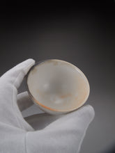 Load image into Gallery viewer, Ink Painting Series Teacup by Taoshan Studio No.1 桃山房赤白杯 100ml