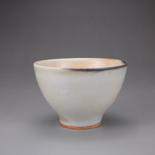 Load image into Gallery viewer, Ink Painting Series Teacup by Taoshan Studio No.1 桃山房赤白杯 100ml