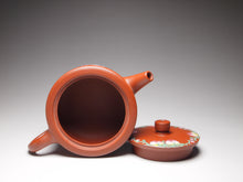 Load image into Gallery viewer, Xiao Hongni Zhitong Yixing Teapot with Diancai Bats and Peaches 点彩小红泥直筒 100ml