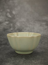 Load image into Gallery viewer, 100ml Renaissance Series Ruyao Sunflower Teacup 汝窑复古釉葵口杯