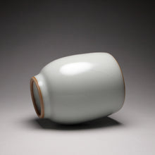 Load image into Gallery viewer, 100ml Moon White Ruyao Fragrance Smelling Teacup 月白汝窑闻香杯