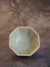 Load image into Gallery viewer, 100ml Renaissance Series Ruyao Big Octagon Teacup 汝窑复古釉八角杯