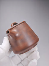 Load image into Gallery viewer, 104ml Tall Shipiao Teapot by Li Wenxin 李文新泥兴高石瓢壶