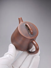 Load image into Gallery viewer, 104ml Tall Shipiao Teapot by Li Wenxin 李文新泥兴高石瓢壶