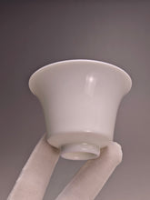 Load image into Gallery viewer, 100ml Little Horseshoe Tianbai Jingdezhen White Porcelain Gaiwan