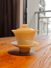 Load image into Gallery viewer, 100ml Little Horseshoe Tianbai Jingdezhen White Porcelain Gaiwan