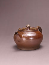 Load image into Gallery viewer, Wood Fired Wide Spout Nixing Teapot by Li Wenxin 李文新柴烧坭兴壶 105ml
