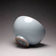 Load image into Gallery viewer, 105ml Royal Jade Ruyao Tasting Teacup 汝窑御青品雅杯