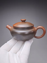 Load image into Gallery viewer, 107ml Fanggu Nixing Teapot with Yaobian by Li Wenxin 李文新泥兴阴阳仿古壶