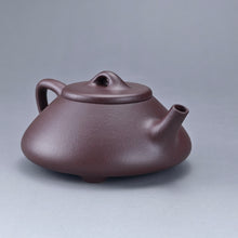 Load image into Gallery viewer, Lao Zini Ziye Shipiao Yixing Teapot 老紫泥子冶石瓢 110ml