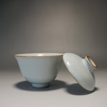 Load image into Gallery viewer, Medium Moon White Ruyao Gaiwan 月白汝窑盖碗
