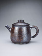 Load image into Gallery viewer, Wood Fired Wide Julunzhu Nixing Teapot by Li Wenxin 李文新柴烧巨轮珠 110ml