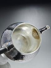 Load image into Gallery viewer, PRE-ORDER: 999 Pure Silver Handmade Pear Teapot 全手工纯银999梨形壶 110ml