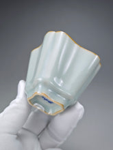 Load image into Gallery viewer, Pair of Matching 110ml Tulip Ruyao Teacups 天青汝窑郁金香杯组