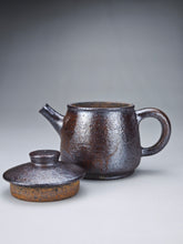 Load image into Gallery viewer, Wood Fired Wide Julunzhu Nixing Teapot by Li Wenxin 李文新柴烧巨轮珠 110ml