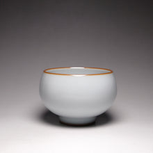 Load image into Gallery viewer, 110ml Moon White Ruyao Round Teacup 汝窑月白圆珠杯