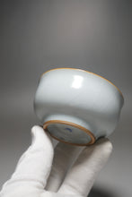 Load image into Gallery viewer, 110ml Wide Moon White Ruyao Teacup 汝窑月白宽口圆柱杯