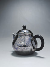 Load image into Gallery viewer, PRE-ORDER: 999 Pure Silver Handmade Pear Teapot 全手工纯银999梨形壶 110ml