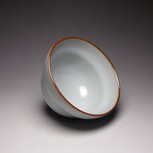 Load image into Gallery viewer, 110ml Moon White Ruyao Zheyao Teacup 月白汝窑折腰杯