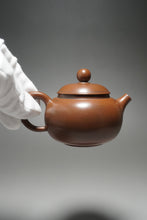 Load image into Gallery viewer, 115ml Classic Round Nixing Teapot by Li Wenxin李文新坭兴仿古