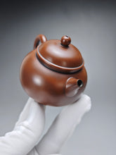Load image into Gallery viewer, 115ml Classic Round Nixing Teapot by Meng Shaotian 蒙绍田扁壶