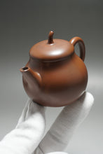 Load image into Gallery viewer, 115ml Eggplant Teapot by Li Wenxin 李文新茄瓜泥兴壶