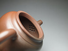 Load image into Gallery viewer, 120ml Tall Fanggu Nixing Teapot with Yaobian by Li Wenxin 李文新泥兴阴阳仿古壶