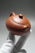 Load image into Gallery viewer, Zhuni Bian Xishi Yixing Teapot 朱泥扁西施 120ml
