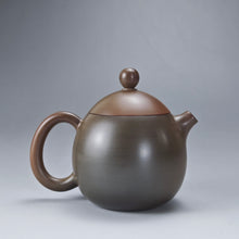 Load image into Gallery viewer, 120ml Dragon Egg Nixing Teapot with Yaobian by Li Wenxin 李文新泥兴阴阳龙蛋