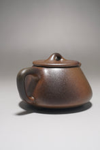 Load image into Gallery viewer, Wood Fired Dicaoqing Pinggai Shipiao Yixing Teapot 柴烧底槽清平盖石瓢 120ml