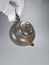 Load image into Gallery viewer, 120ml Fanggu Nixing Teapot with Yaobian by Li Wenxin 李文新泥兴阴阳仿古壶