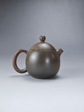 Load image into Gallery viewer, 120ml Dragon Egg Nixing Teapot with Yaobian by Li Wenxin 李文新泥兴阴阳龙蛋