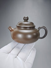 Load image into Gallery viewer, 120ml Fanggu Nixing Teapot with Yaobian by Li Wenxin 李文新泥兴阴阳仿古壶