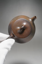 Load image into Gallery viewer, Wood Fired Dicaoqing Pinggai Shipiao Yixing Teapot 柴烧底槽清平盖石瓢 120ml
