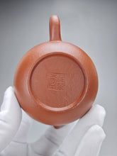 Load image into Gallery viewer, Zhuni Dahongpao Xishi Yixing Teapot 朱泥大红袍西施 125ml