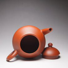 Load image into Gallery viewer, Zhuni Pear Yixing Teapot 朱泥梨形壶 125ml