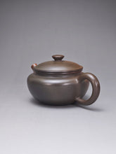 Load image into Gallery viewer, 125ml Fanggu Nixing Teapot with Yaobian by Li Wenxin 李文新泥兴阴阳仿古壶