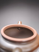Load image into Gallery viewer, 125ml Fanggu Nixing Teapot with Yaobian by Li Wenxin 李文新泥兴阴阳仿古壶