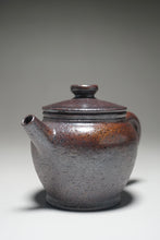 Load image into Gallery viewer, Wood Fired Julunzhu Nixing Teapot by Li Wenxin 李文新柴烧巨轮珠 125ml