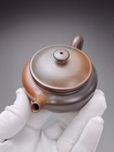 Load image into Gallery viewer, 125ml Fanggu Nixing Teapot with Yaobian by Li Wenxin 李文新泥兴阴阳仿古壶