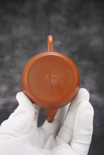 Load image into Gallery viewer, Zhuni Dahongpao Ming Style Limao Yixing Teapot 朱泥大红袍明式笠帽 125ml