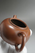 Load image into Gallery viewer, 130ml Bianhu Nixing Teapot by Li Wenxin 李文新坭兴扁壶