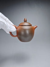 Load image into Gallery viewer, 130ml Tall Fanggu Nixing Teapot with Yaobian by Li Wenxin 李文新泥兴阴阳仿古壶