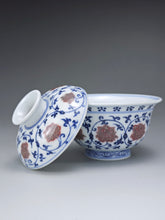 Load image into Gallery viewer, Qinghua Youlihong Fanggu Jingdezhen Porcelain Gaiwan 青花釉里红缠枝花卉盖碗