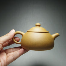 Load image into Gallery viewer, Huangjin Duan Limao Yixing Teapot 黄金段笠帽 130ml