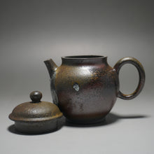 Load image into Gallery viewer, Wood Fired Handpicked TianQingNi Zhihu Yixing Teapot 柴烧天青泥执壶 130ml