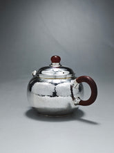 Load image into Gallery viewer, 999 Pure Silver Handmade Fanggu Teapot 全手工纯银999仿古壶 130ml