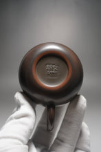 Load image into Gallery viewer, 135ml Xishi Nixing Teapot by Li Wenxin 李文新泥兴西施